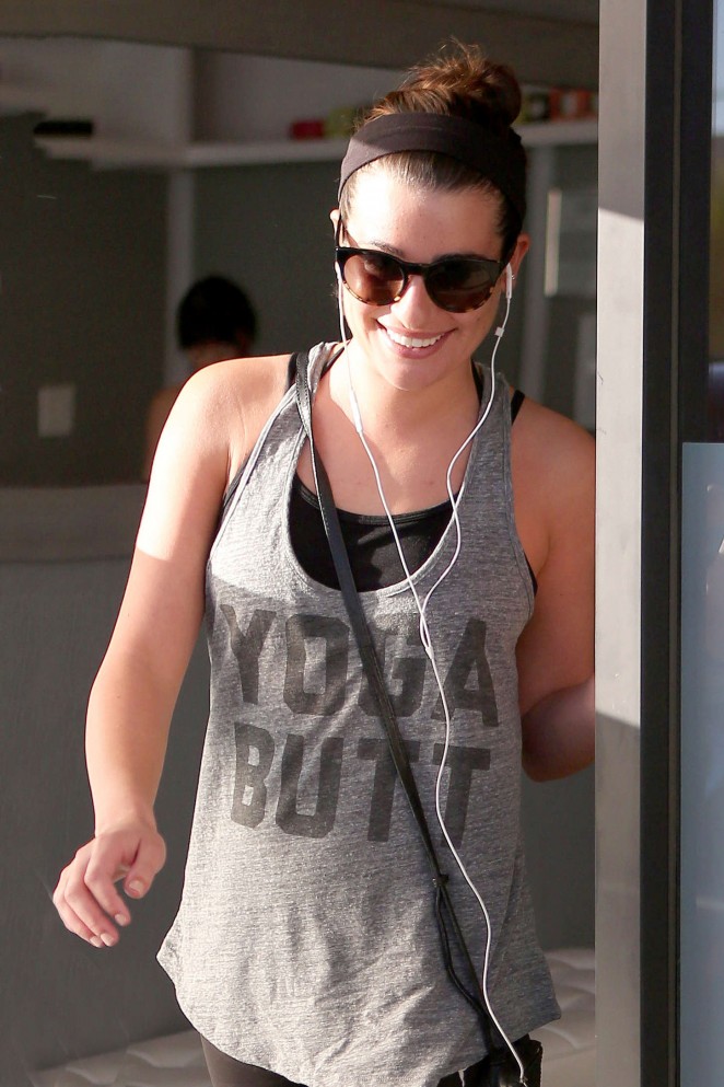 Lea Michele in Leggings at Nail Salon in Hollywood