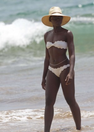 Lupita Nyong'o - Bikini candids in Hawaii - GotCeleb