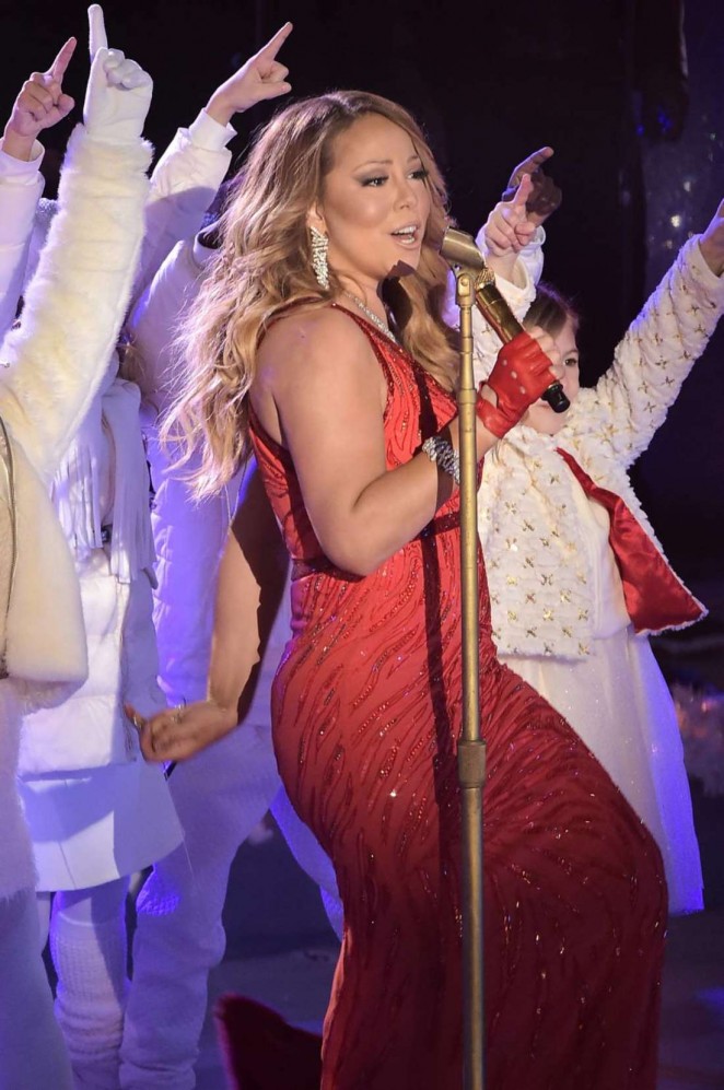Mariah Carey - 82nd Annual Rockefeller Christmas Tree Lighting Ceremony in NYC adds
