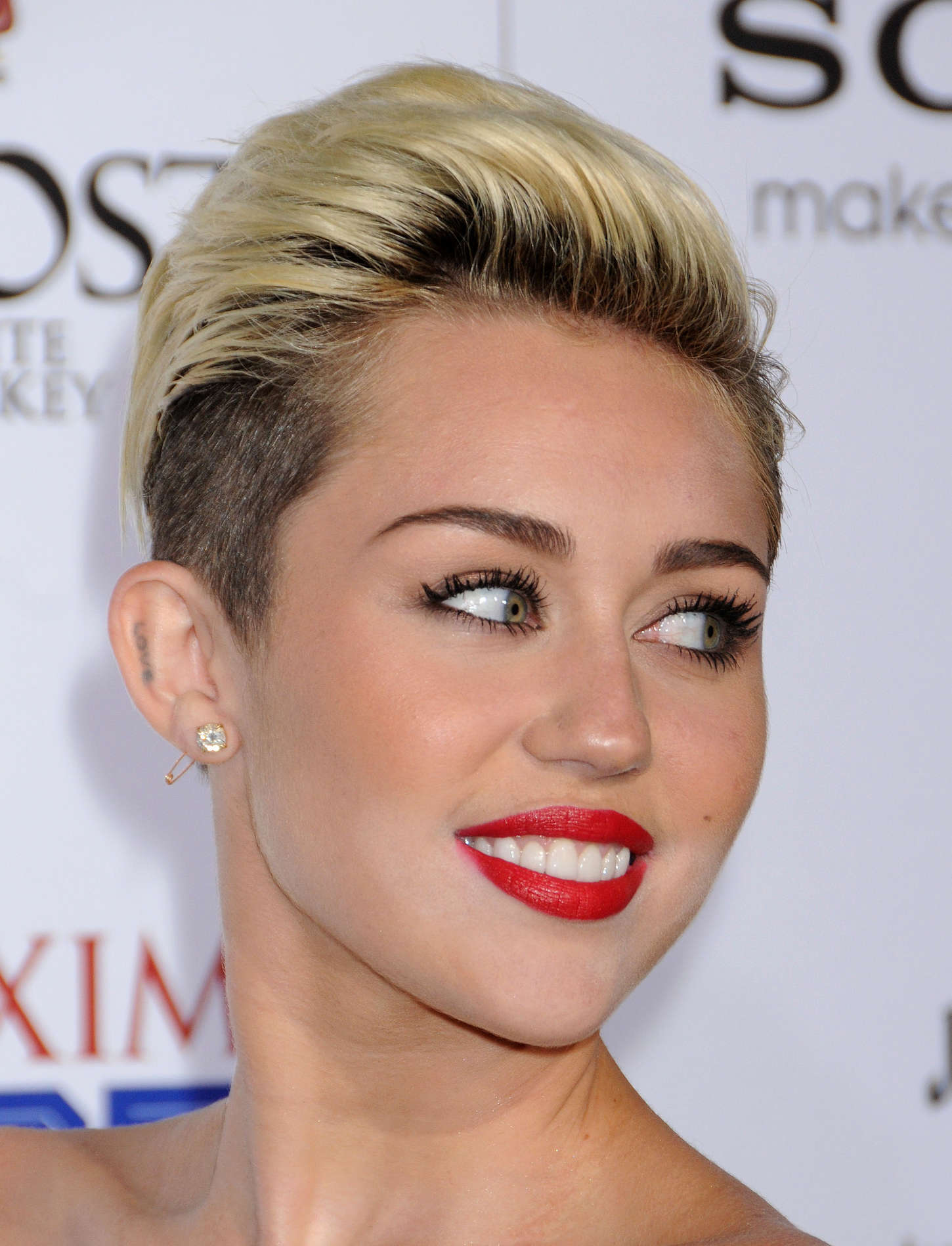 Miley Cyrus 2013 : Miley Cyrus at the Maxim Hot 100 Party -33. 