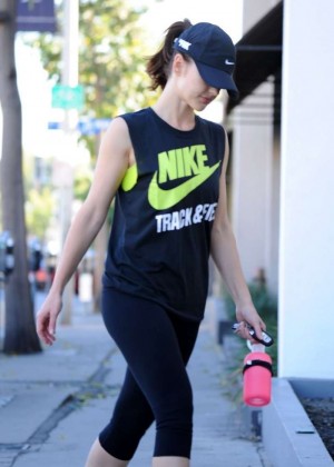 Minka Kelly in Tight Leggings - Heads to the gym in LA