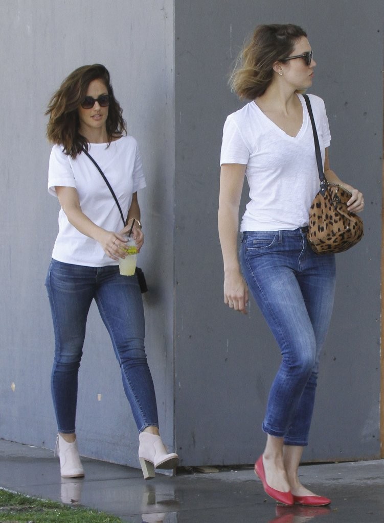 Minka Kelly And Mandy Moore In Jeans 03 GotCeleb