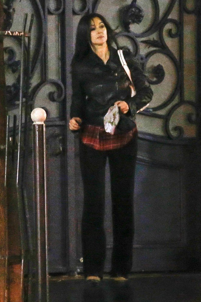 Monica Bellucci Leaving her Hotel in Paris