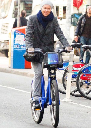 Naomi Watts - Riding a Bike Out in New York
