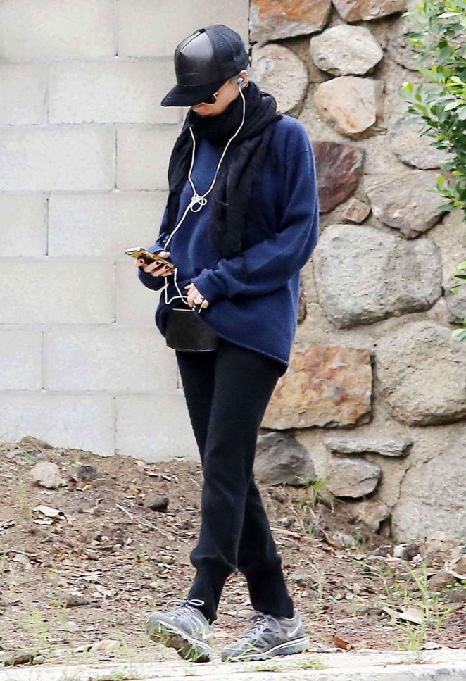 Nicole Richie in Sweats - Hiking in Hollywood