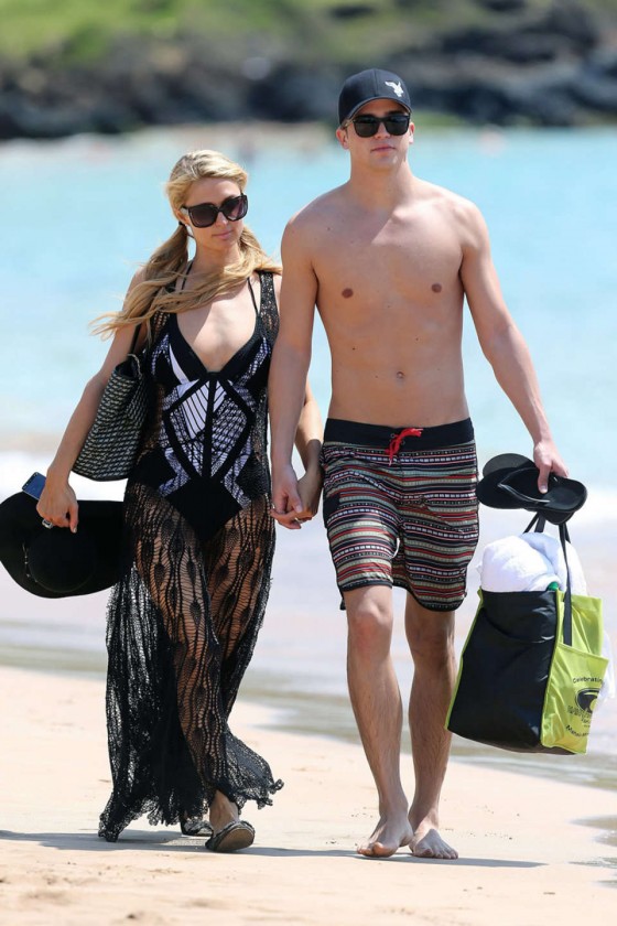 Paris Hilton and River Viiperi On Vacation in Maui -14
