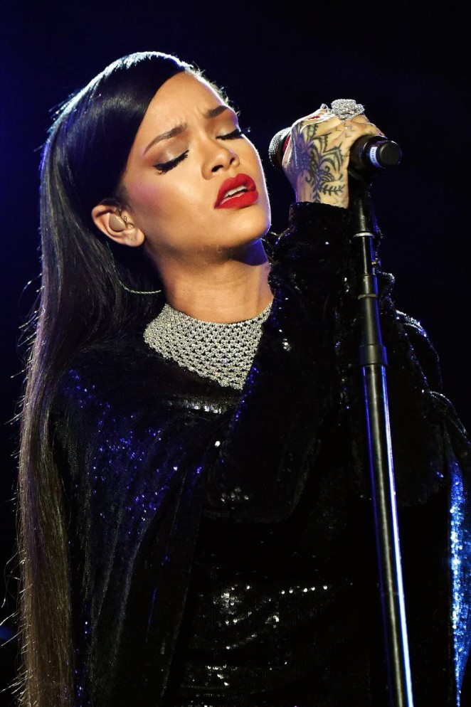 Rihanna - Performs at Valor Event on the National Mall in Washington