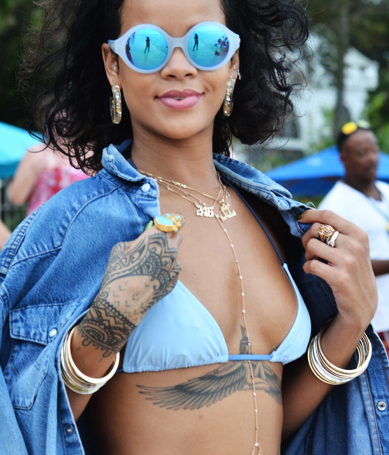 Rihanna 2013 : Rihanna Bikini Pics: 2013 Barbados -03. 