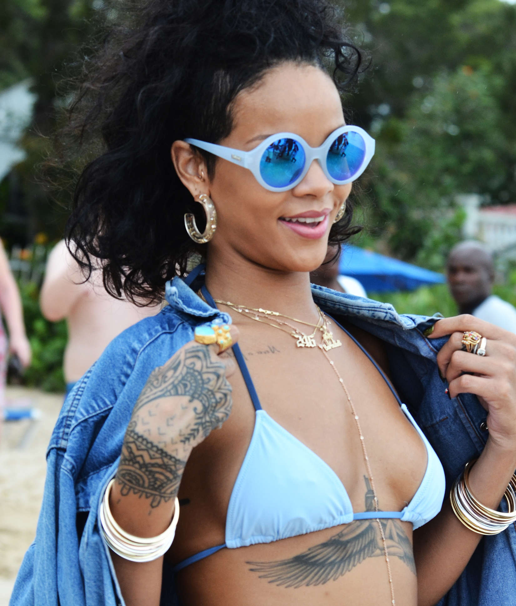 Rihanna 2013 : Rihanna Bikini Pics: 2013 Barbados -13. 