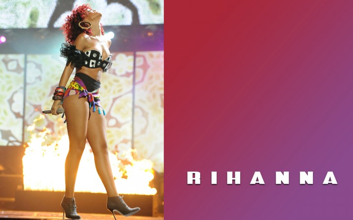 Rihanna Concert Widescreen Wallpapers -03