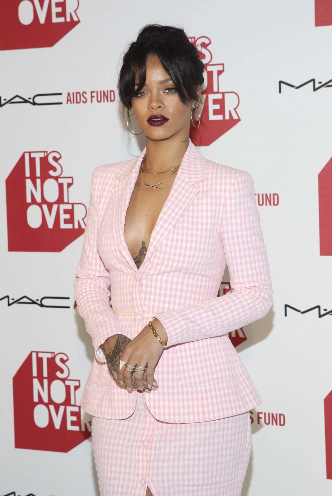 Rihanna: "It's Not Over" premiere by MAC in LA