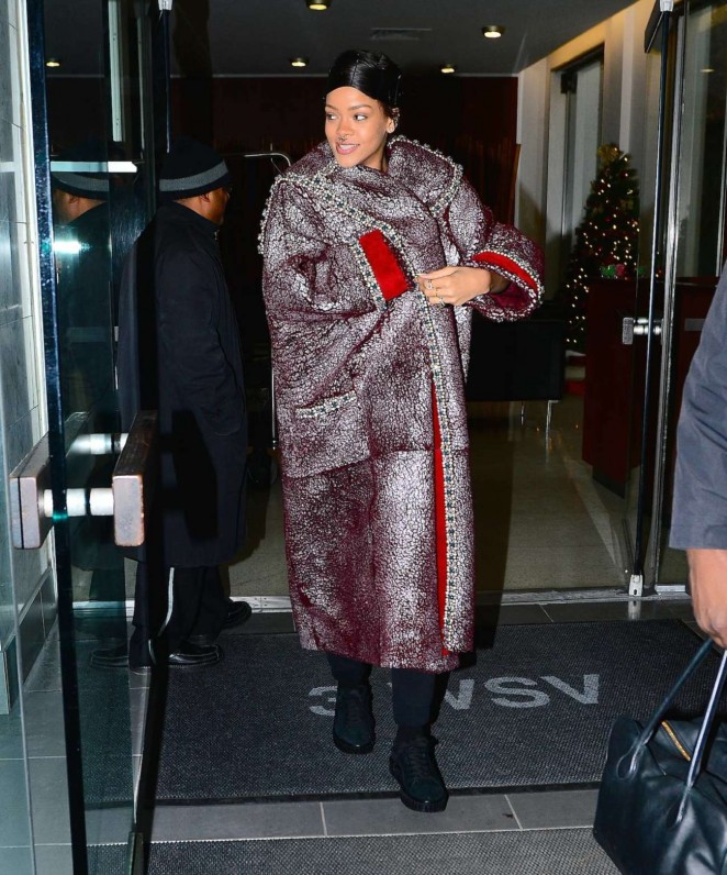Rihanna in Long Coat Leaving the dentist in NYC