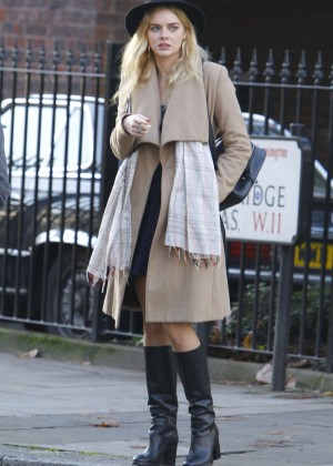Samara Weaving in Coat and Hat Out in London