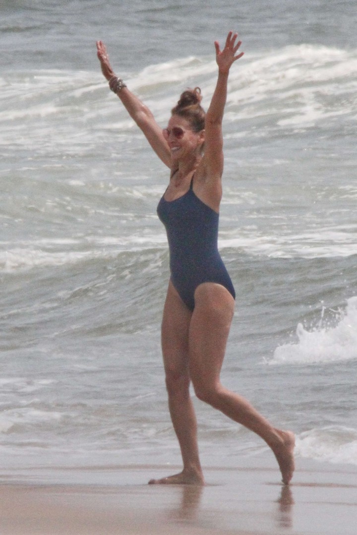 Sarah Jessica Parker in Swimsuit on the Beach in Montauk