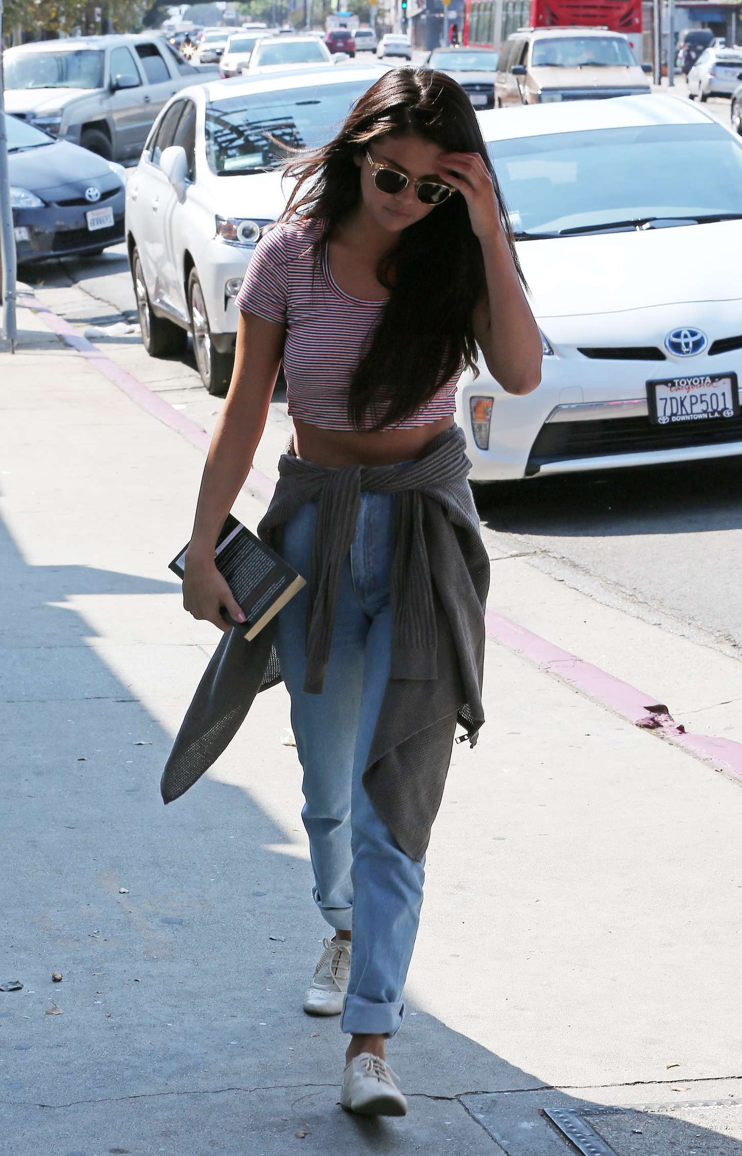 Selena Gomez 2014 : Selena Gomez in Jeans -07