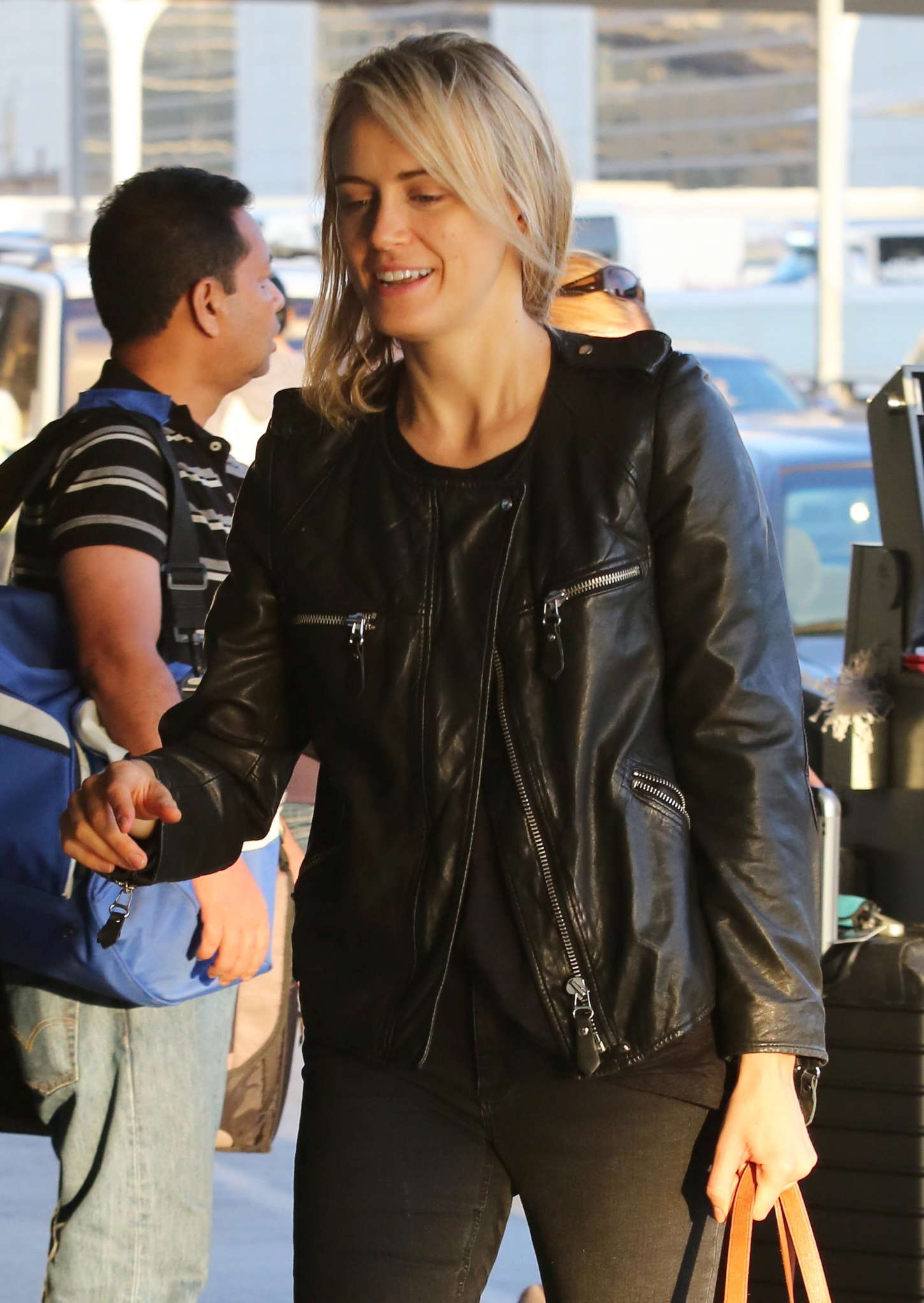 Taylor Schilling 2014 : Taylor Schilling in Tight Pants -01