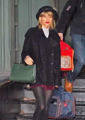 Taylor Swift in Mini Skirt - Leaving her apartment in New York City
