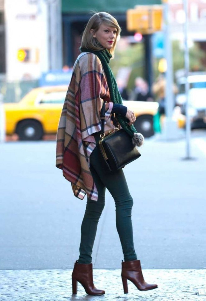 Taylor Swift in Tight Jeans and Poncho out in NY