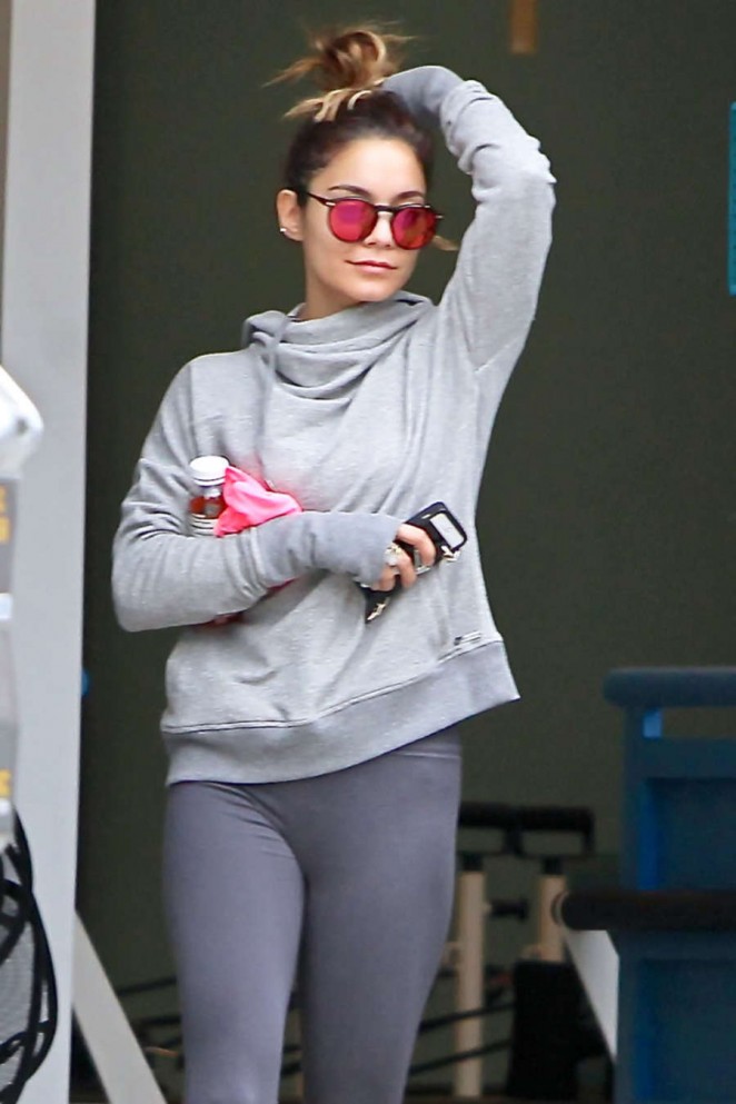 Vanessa Hudgens in Spandex Leaving her pilates class in LA