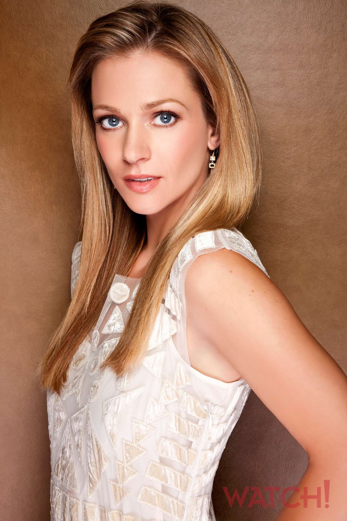 A.J. Cook For Watch Magazine 2018                 A.J.-Cook-for-Watch-Magazine-2018--12