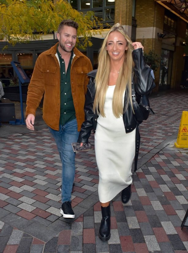 Abi Moores - Spotted with a mystery man at Gura Gura Covent Garden in London