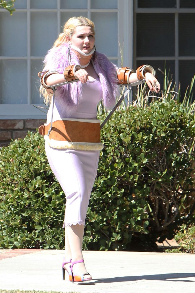Abigail Breslin on the set of 'Scream Queens' in Los Angeles