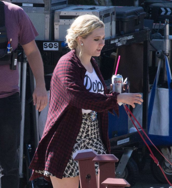 Index of /wp-content/uploads/photos/abigail-breslin/on-the-set-of ...