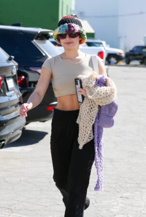 Addison Rae - Arriving at pilates class in West Hollywod