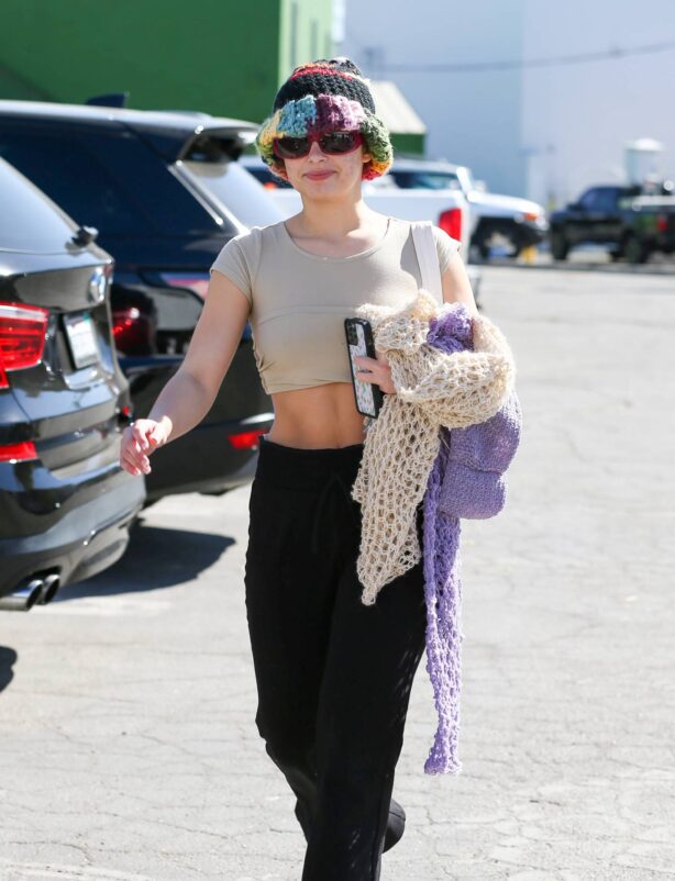 Addison Rae - Arriving at pilates class in West Hollywod