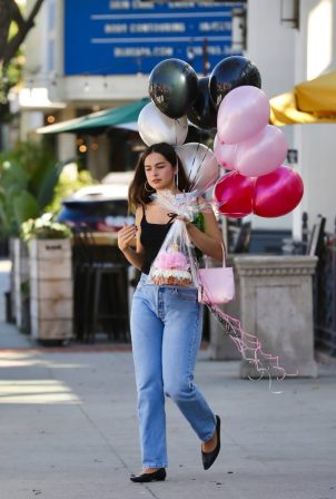 Addison Rae - Picks up cake and balloons in Encino