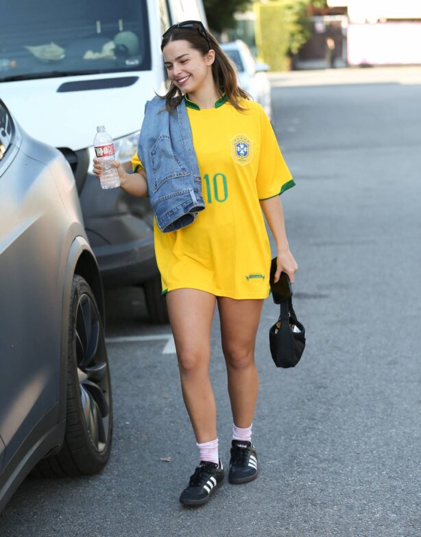Addison Rae - Wears a brazil jersey in Los Angeles