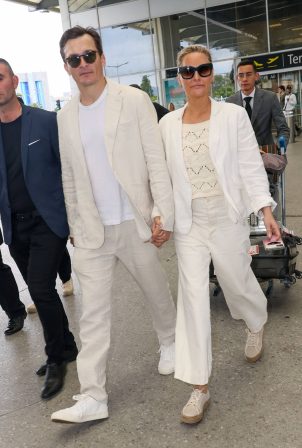 Aimee Mullins - Spotted at Nice Airport