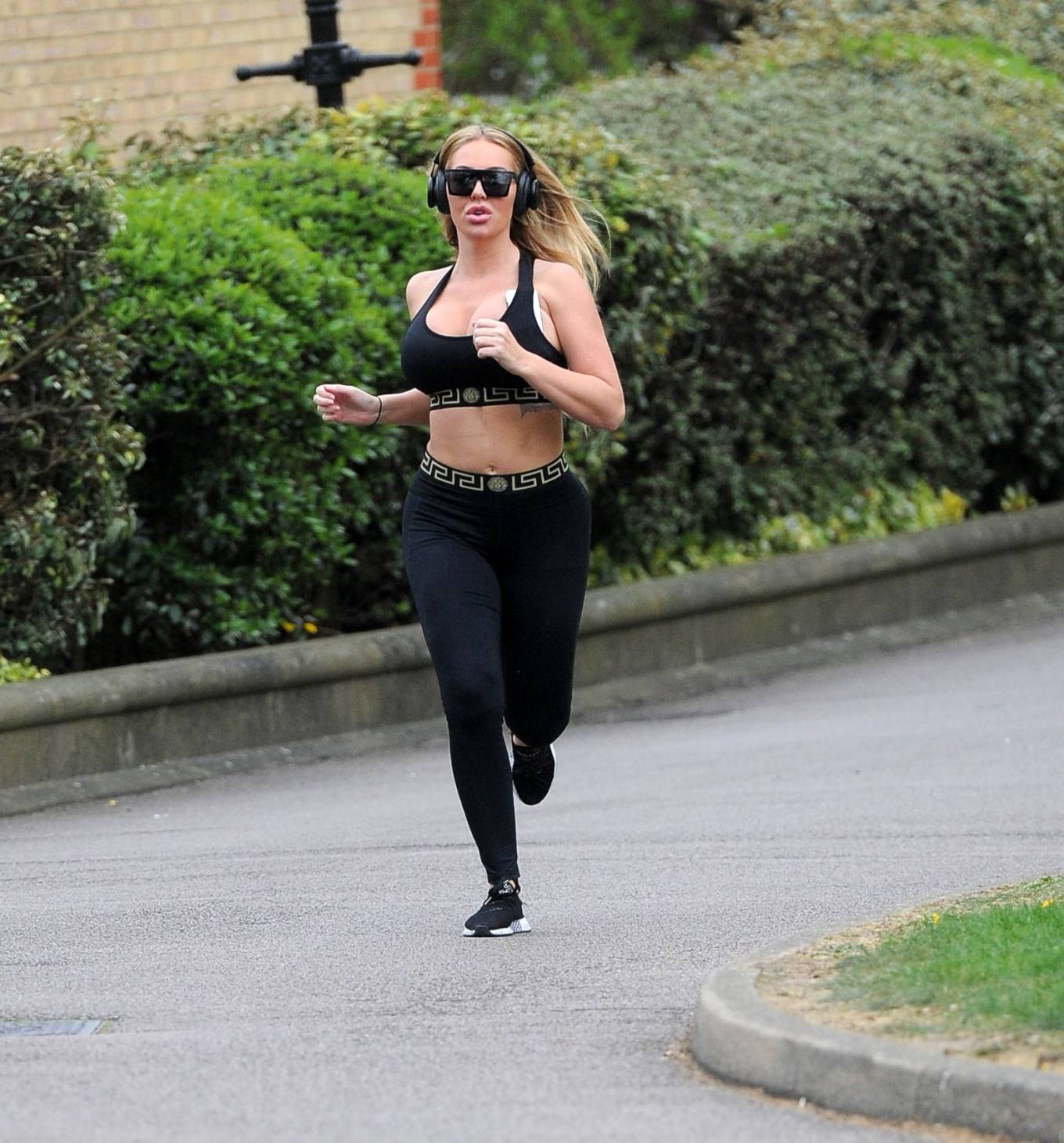 Aisleyne Horgan-Wallace â€“ Jogging candids in London