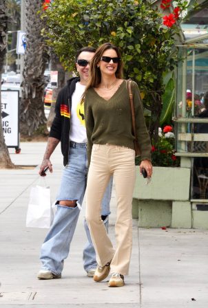 Alessandra Ambrosio - Having lunch at Ivy at the Shore in Santa Monica