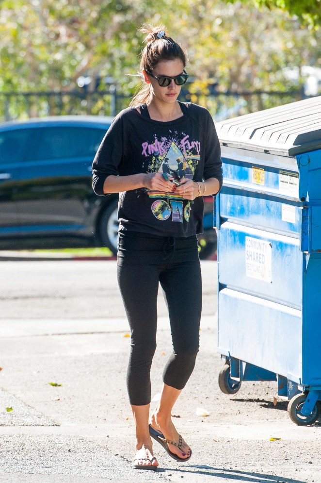 Alessandra Ambrosio in Tight Leggings out in Los Angeles