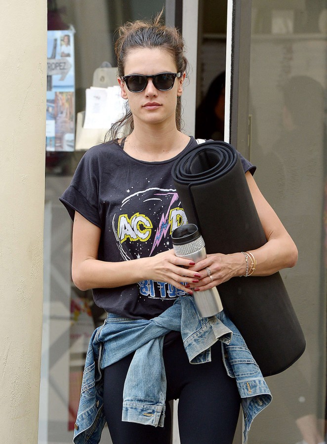 Alessandra Ambrosio - Leaving Yoga Classes in Brentwood