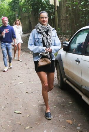 Alessandra Ambrosio - Steps out for a stroll with her friends in Trancoso
