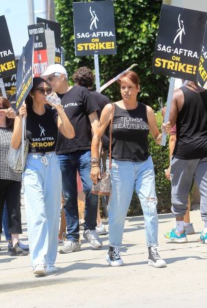 Alexandra Billings - Spotted the SAG AFTRA Strike at Paramount in Los Angeles
