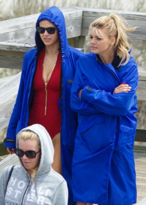 Alexandra Daddario and Kelly Rohrbach - On the Set of 'Baywatch' in Tybee