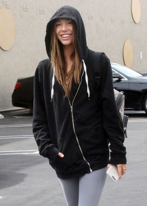 Alexis Ren - Arrives at Dancing With The Stars Rehearsal Studio in LA