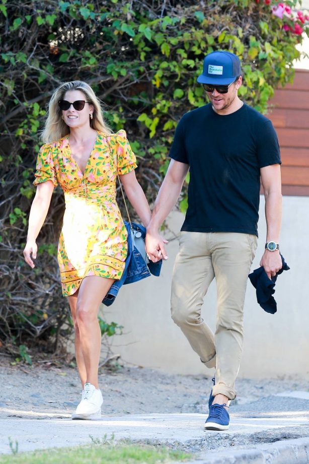 Ali Larter and Hayes MacArthur - Out and about in Malibu