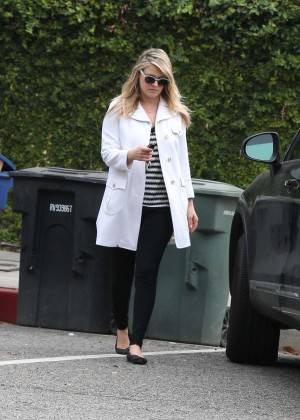 Ali Larter - Leaving The Walther School in West Hollywood