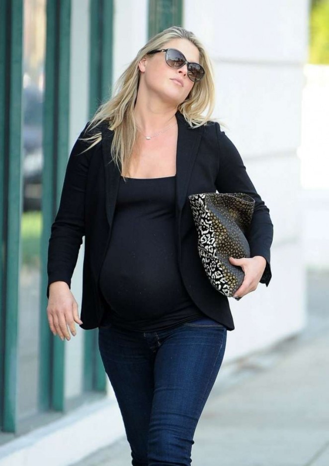 Pregnant Ali Larter - Shopping in West Hollywood