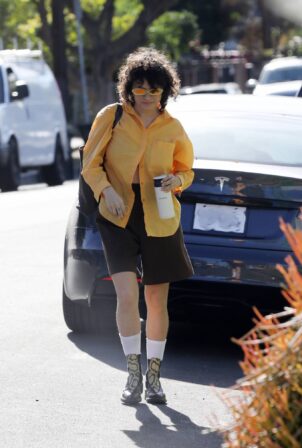Alia Shawkat - Goes to her office in Los Angeles