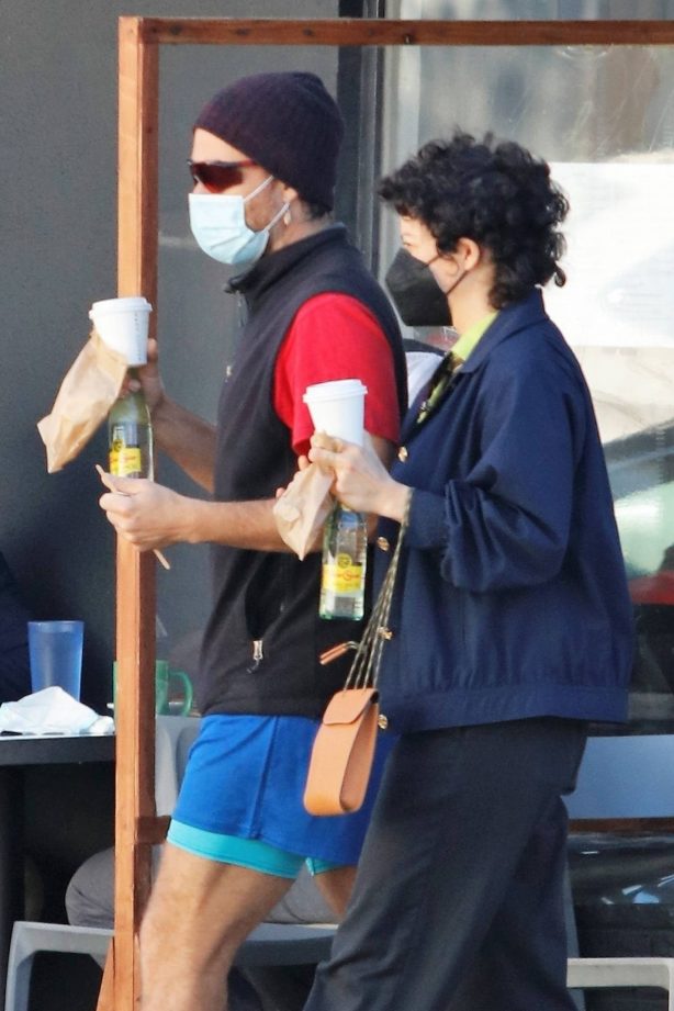 Alia Shawkat - with a mystery guy in Los Angeles