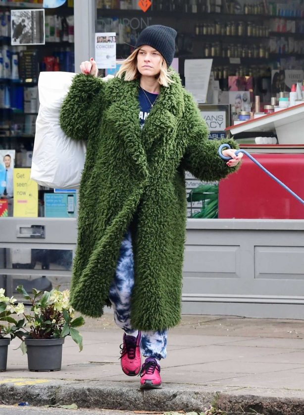 Alice Eve in Green Fur Coat - Out in Notting Hill