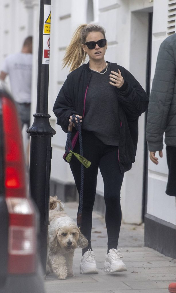 Alice Eve - Seen walking her dog in Chelsea