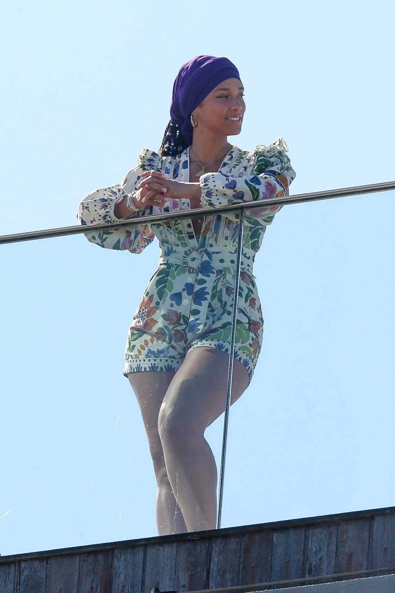 Alicia Keys 2023 : Alicia Keys – On a photoshoot by the Fasano Hotel pool in Rio-05
