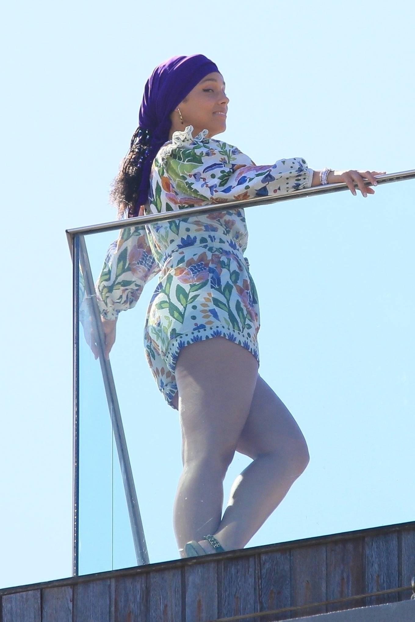 Alicia Keys 2023 : Alicia Keys – On a photoshoot by the Fasano Hotel pool in Rio-12