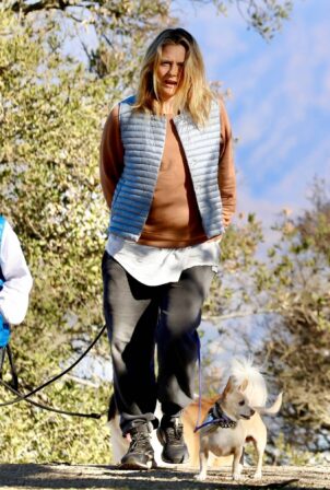 Alicia Silverstone - Hike candids with her three dogs